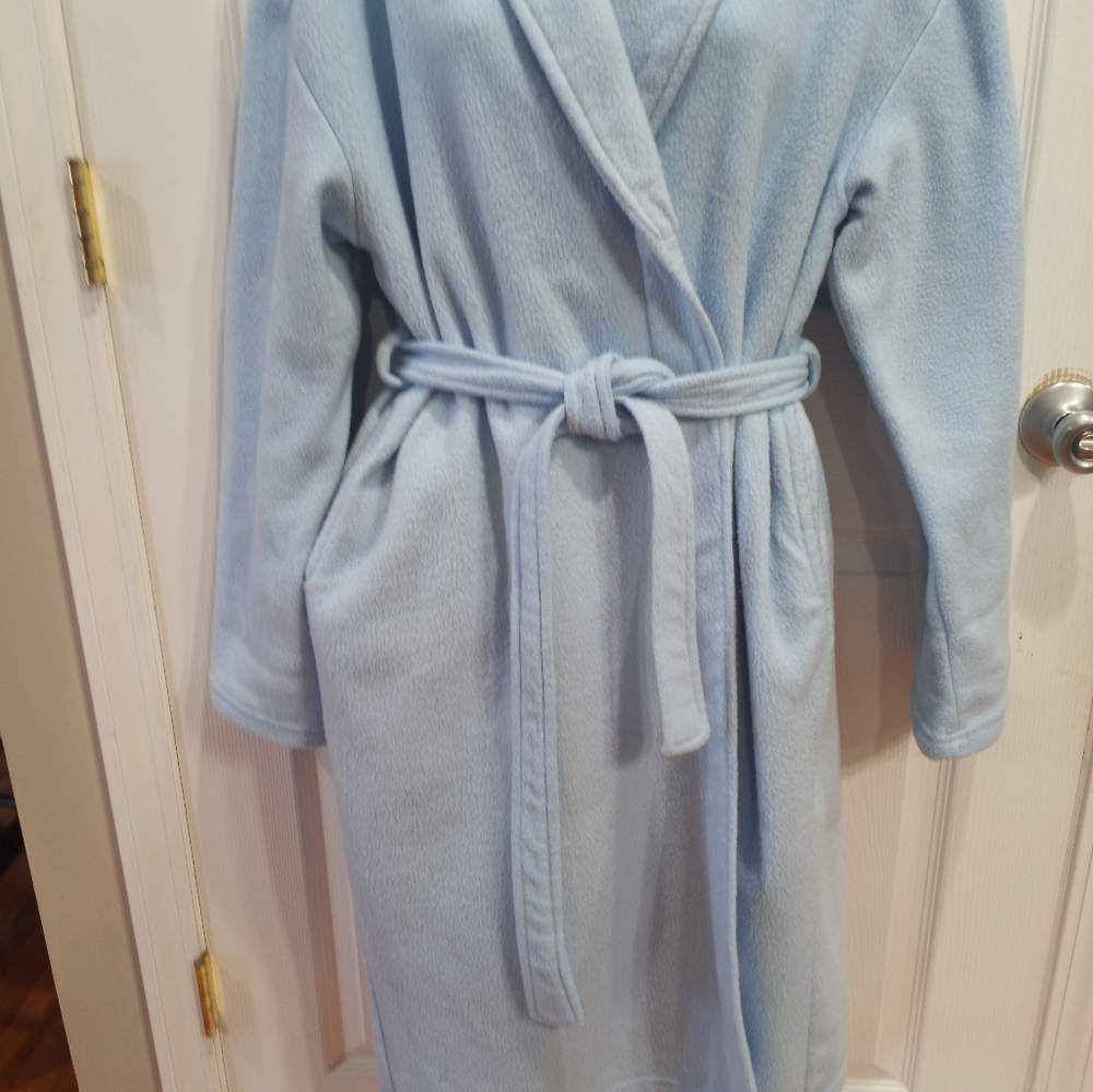 Ladies Bath Robe - Picture 3 of 12
